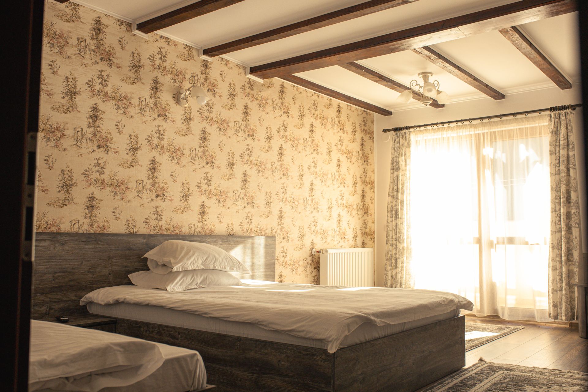 Camera Tripla – vedere generala